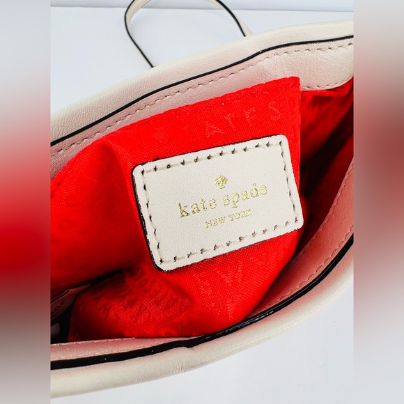 Kate Spade New York Astor Quilted White Leather Chain Crossbody Logo Bag - Picture 9 of 14